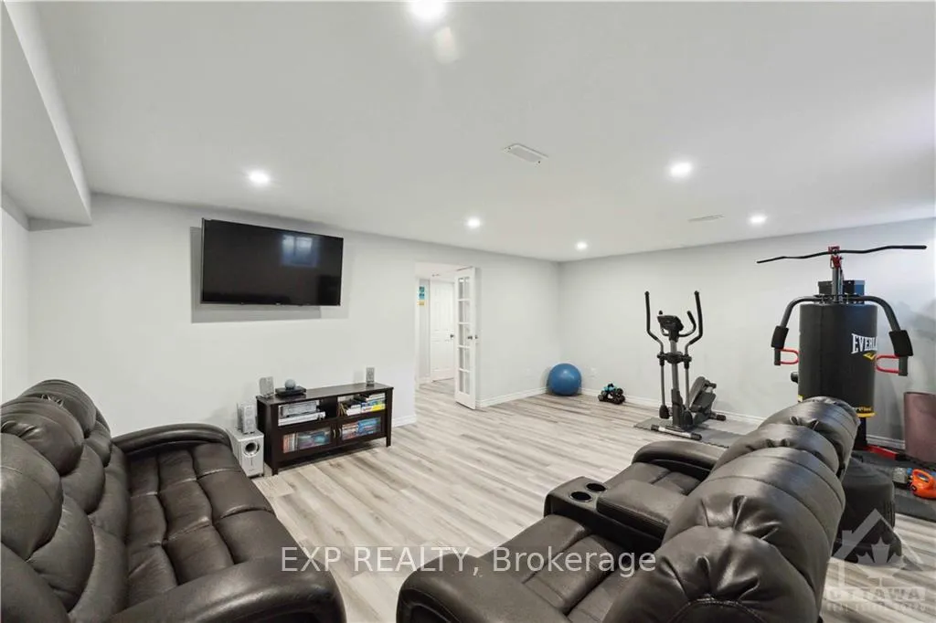 Photo 21 of 777 Logperch Circle, Ottawa, Barrhaven - Half Moon Bay — HOMEH