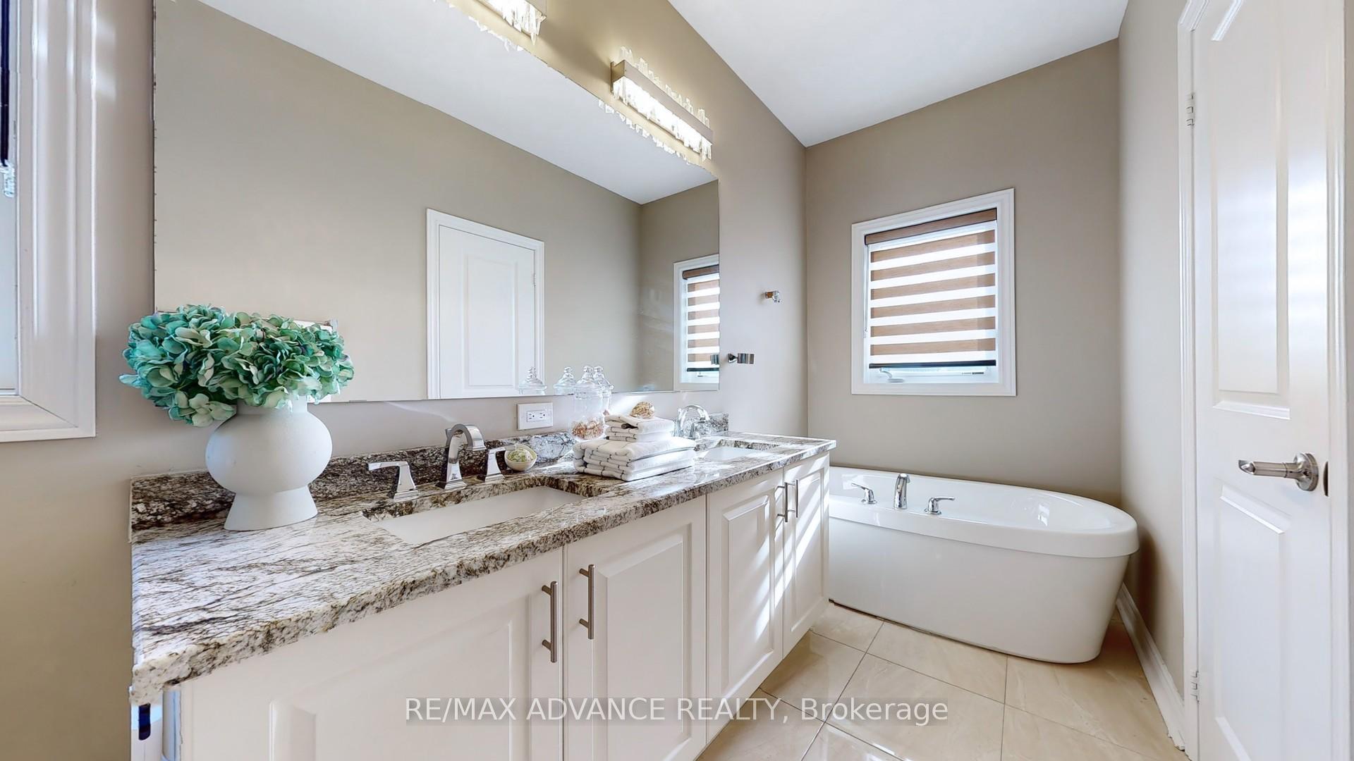 Photo 22 of 75 Lebovic Campus Drive, Vaughan, Patterson — HOMEH