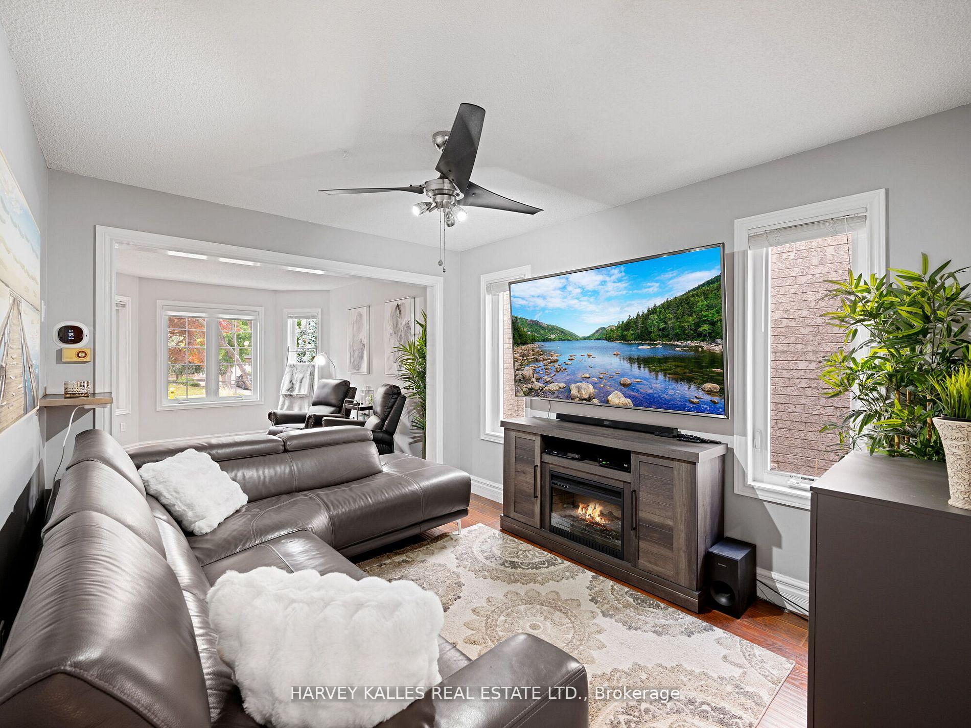 Photo 8 of 146 Veneto Drive, Vaughan, Vaughan Grove — HOMEH
