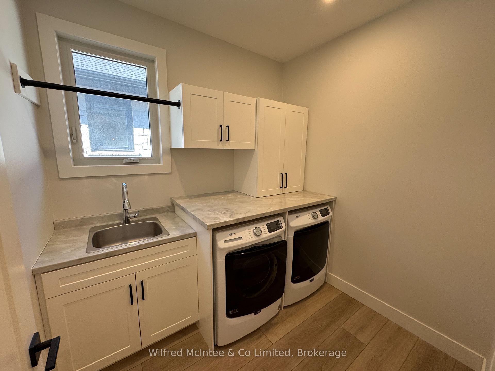 Photo 9 of 106 Irishwood Lane, Brockton — HOMEH