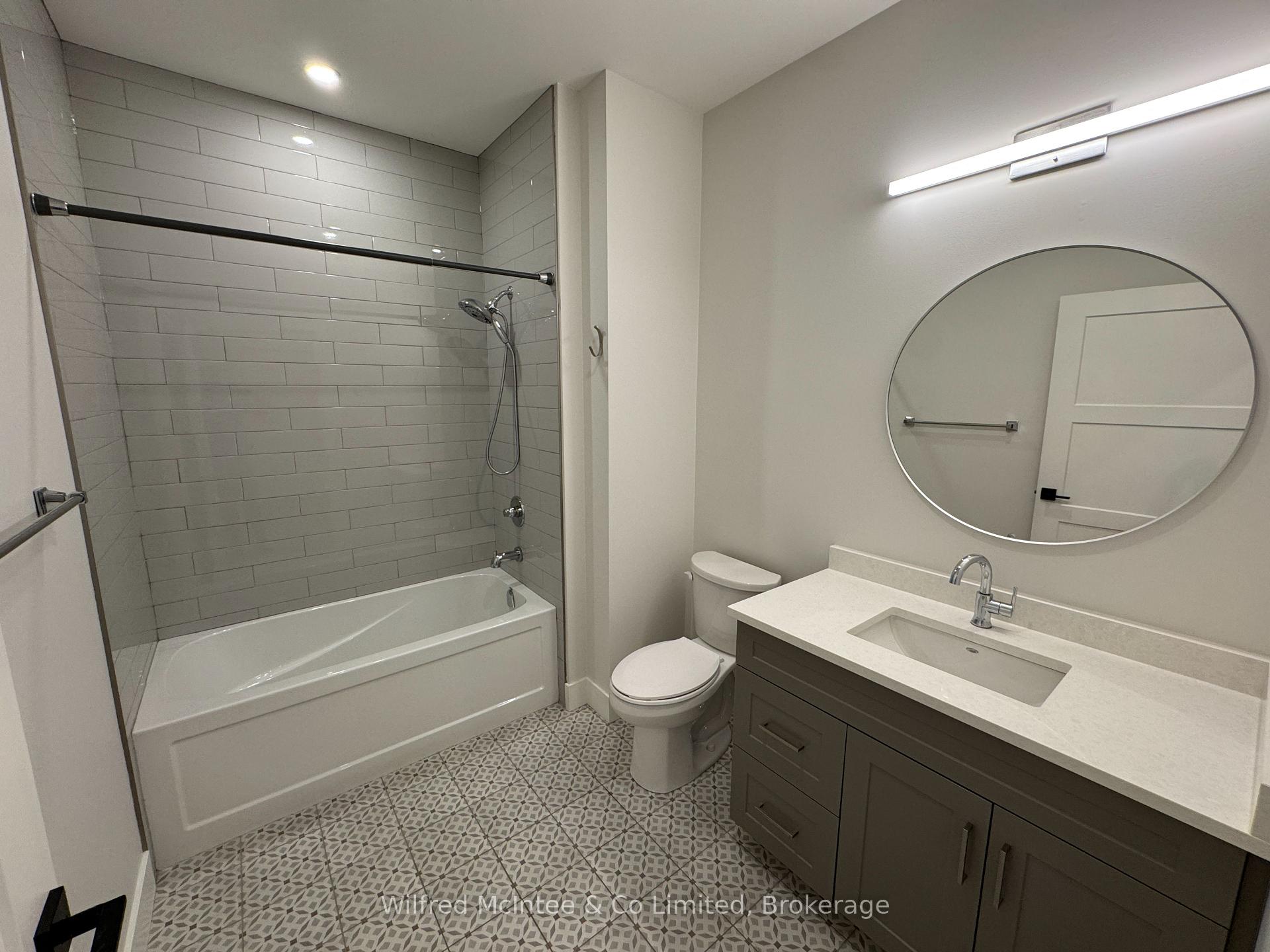 Photo 11 of 106 Irishwood Lane, Brockton — HOMEH