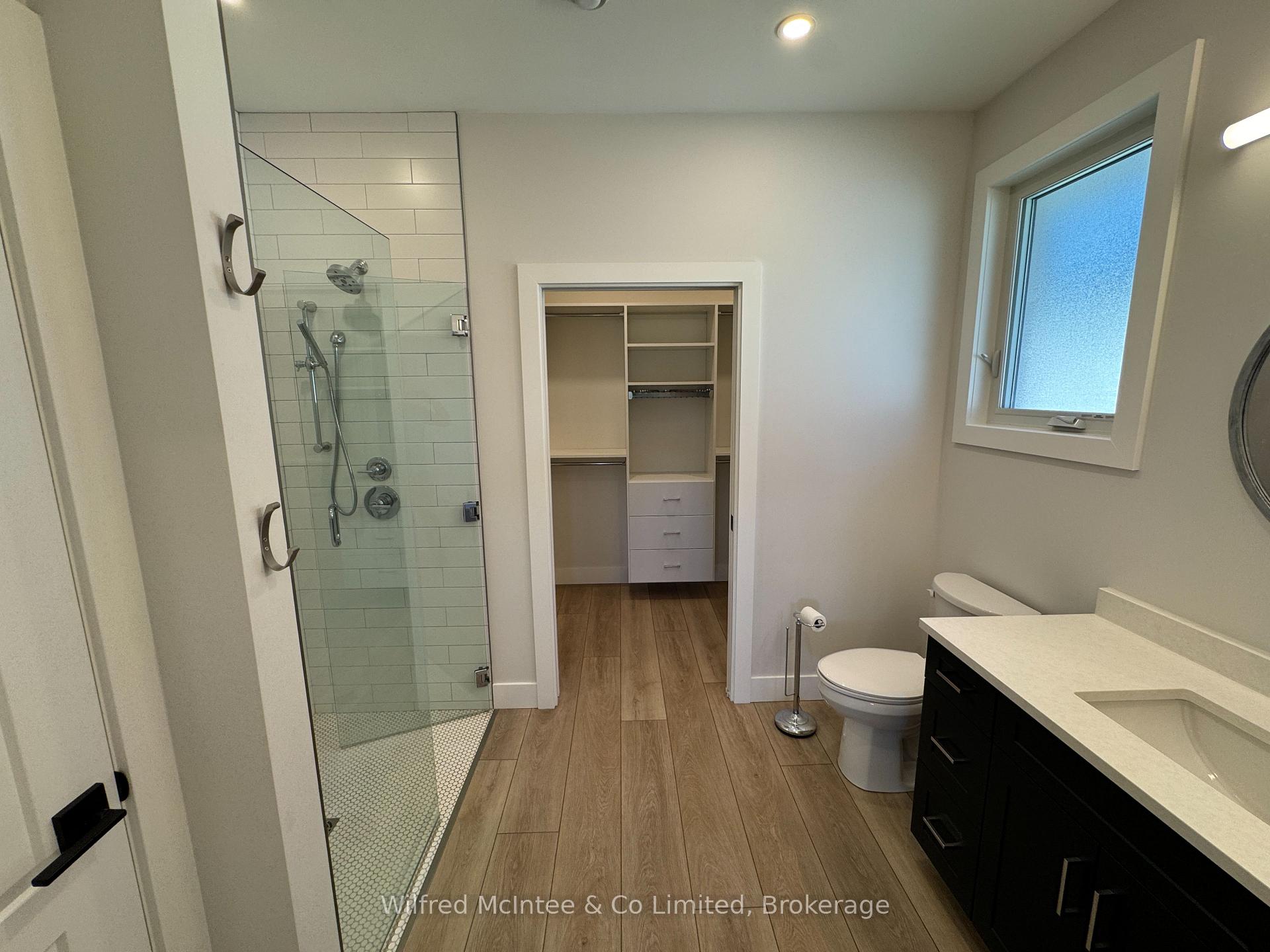 Photo 14 of 106 Irishwood Lane, Brockton — HOMEH
