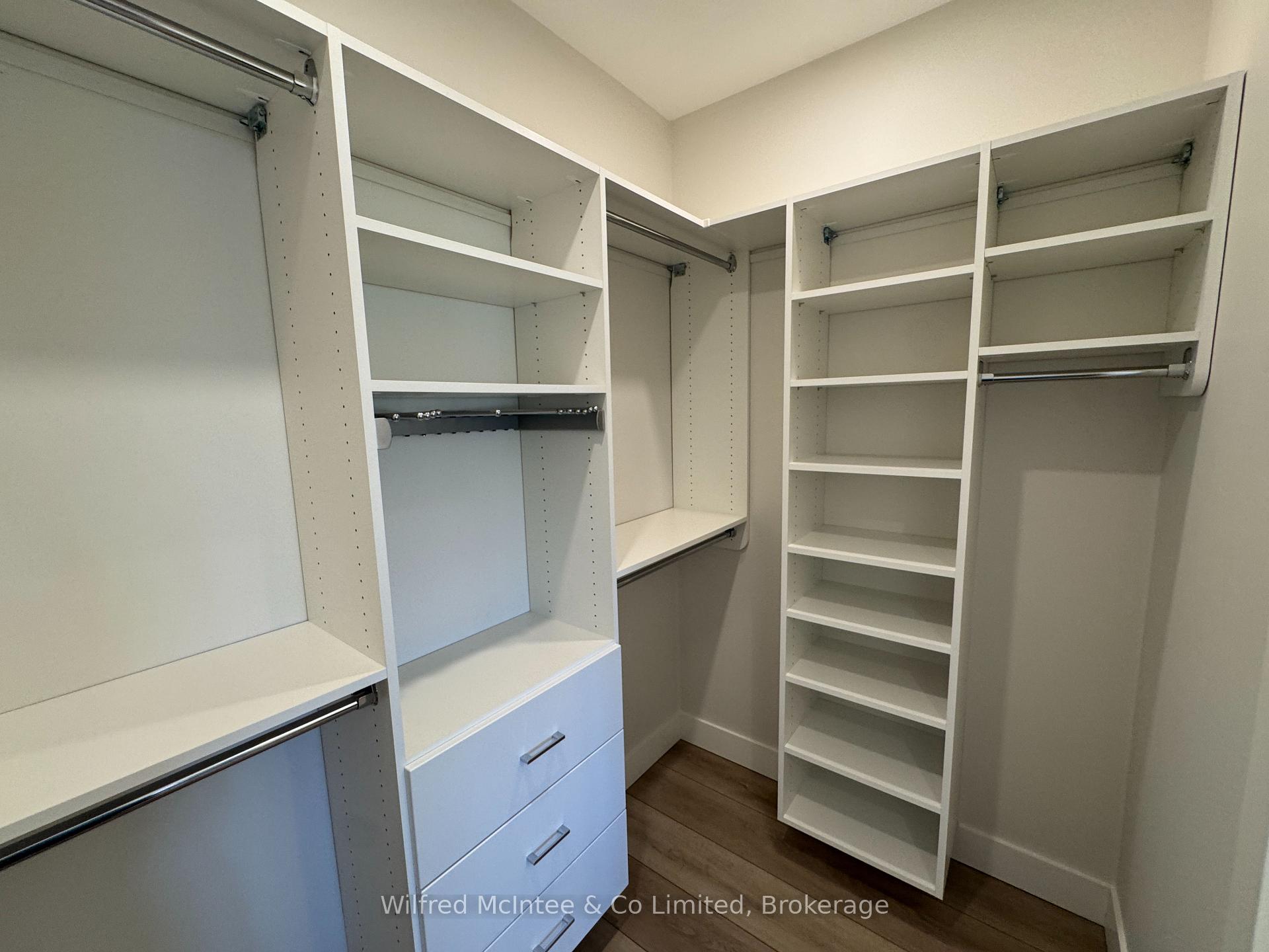 Photo 17 of 106 Irishwood Lane, Brockton — HOMEH