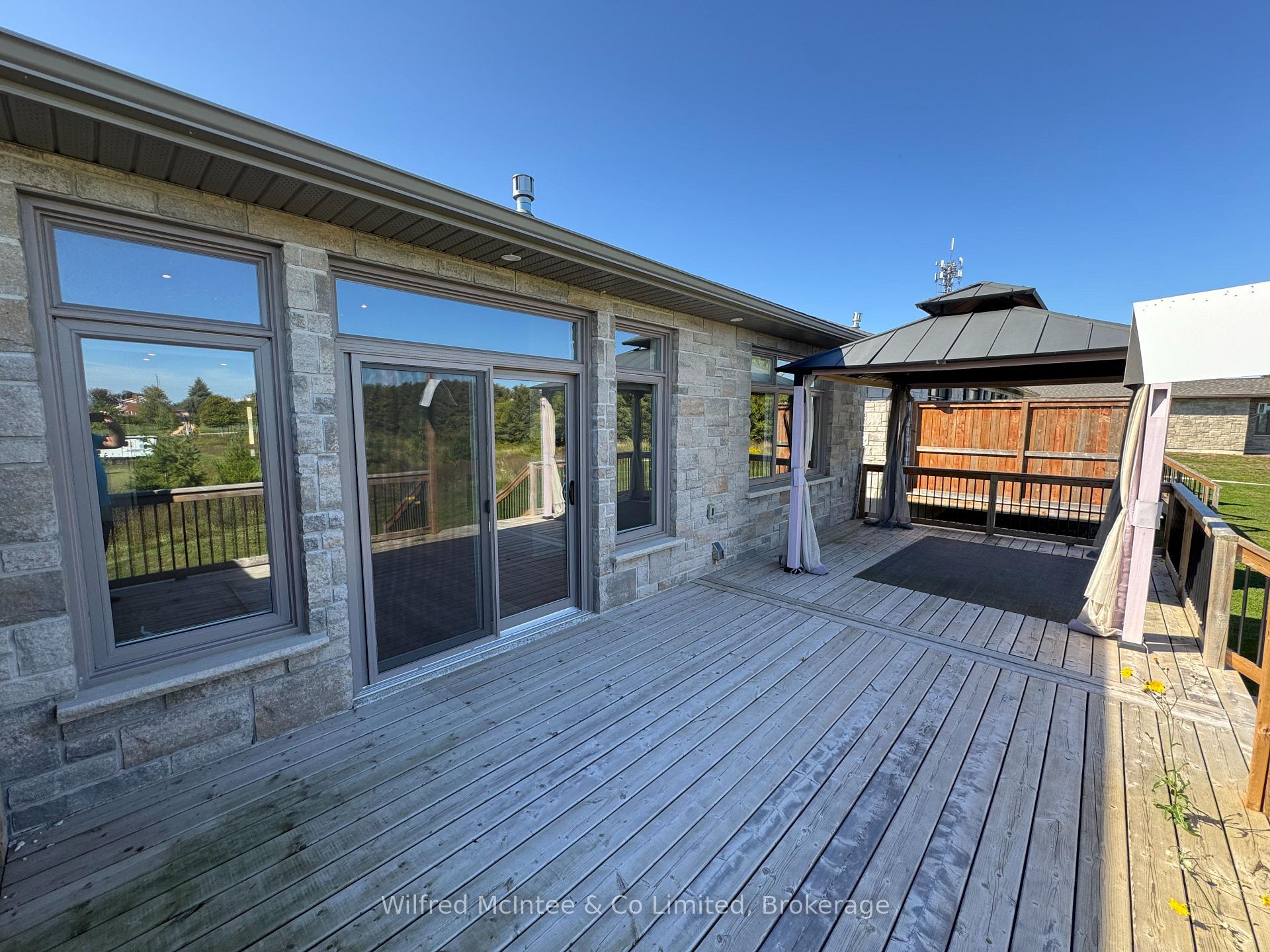 Photo 19 of 106 Irishwood Lane, Brockton — HOMEH