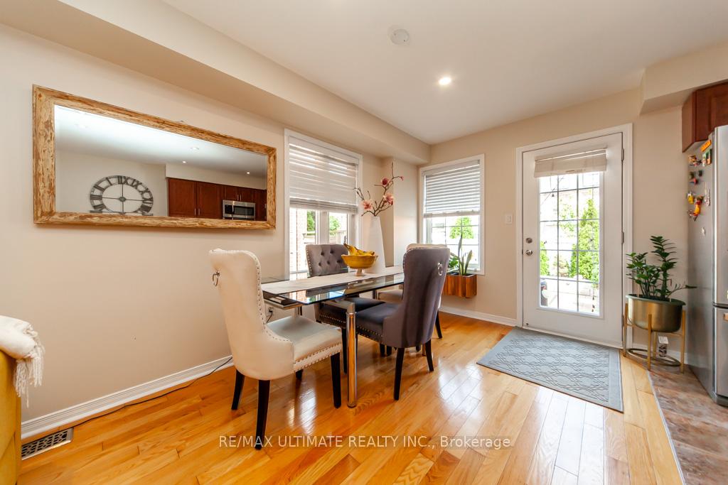 Photo 7 of 58 Coranto Way, Vaughan, Vellore Village — HOMEH