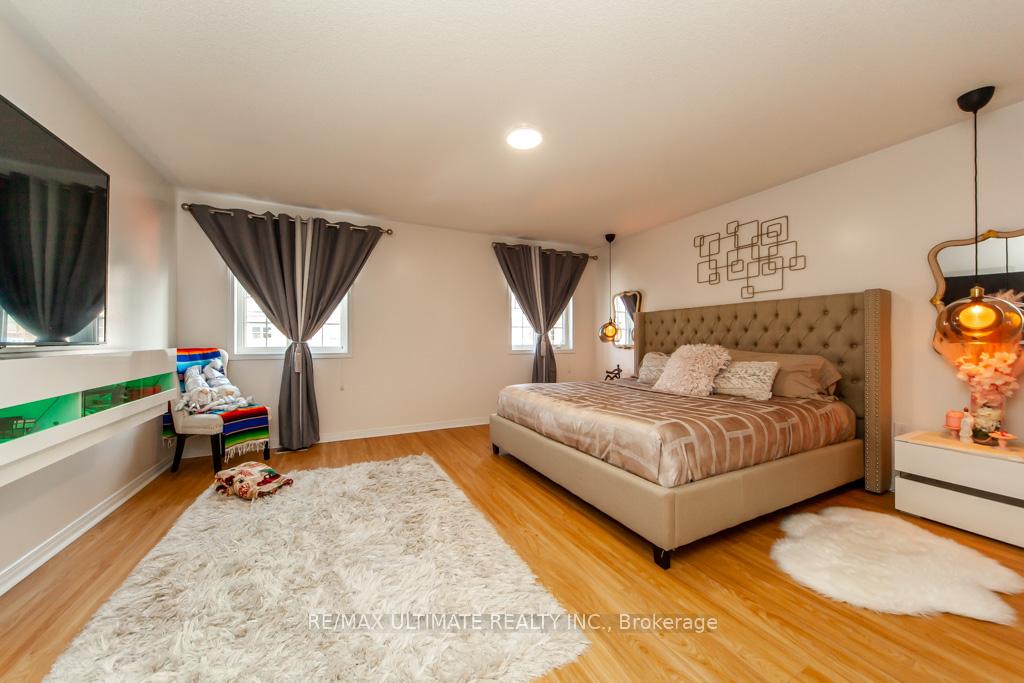 Photo 18 of 58 Coranto Way, Vaughan, Vellore Village — HOMEH