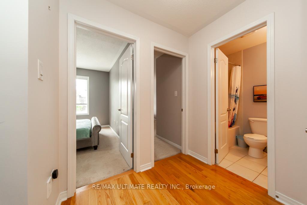 Photo 23 of 58 Coranto Way, Vaughan, Vellore Village — HOMEH