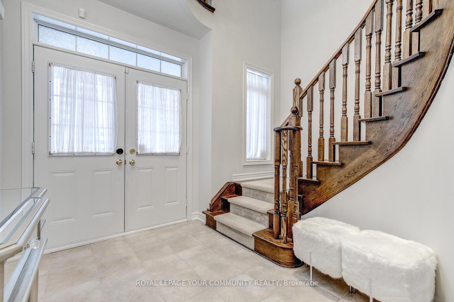 Photo 2 of 62 Edison Place, Vaughan, Patterson — HOMEH