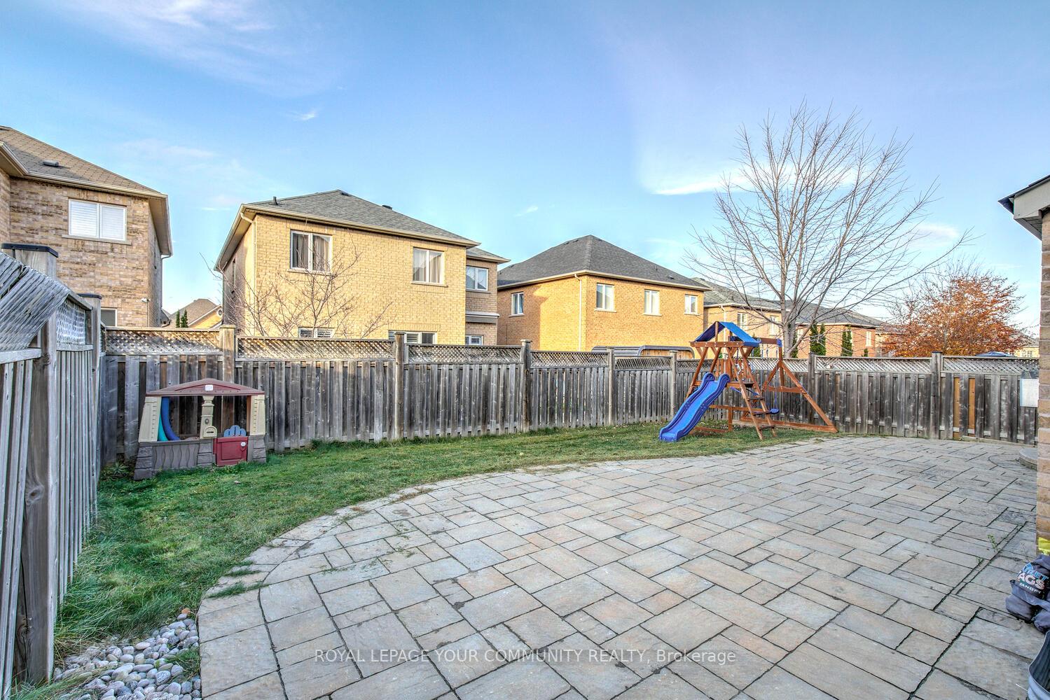 Photo 37 of 62 Edison Place, Vaughan, Patterson — HOMEH