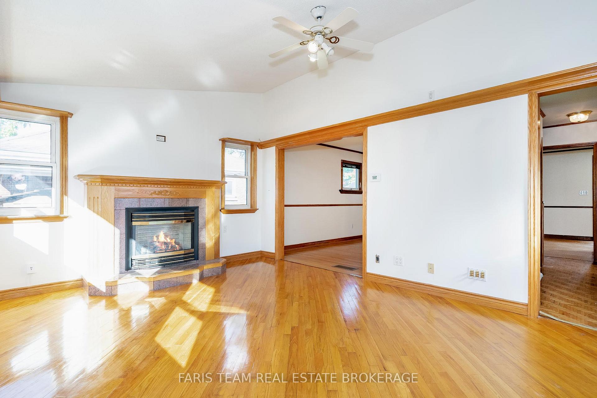 Photo 15 of 31 Napier Street, Barrie, Codrington — HOMEH