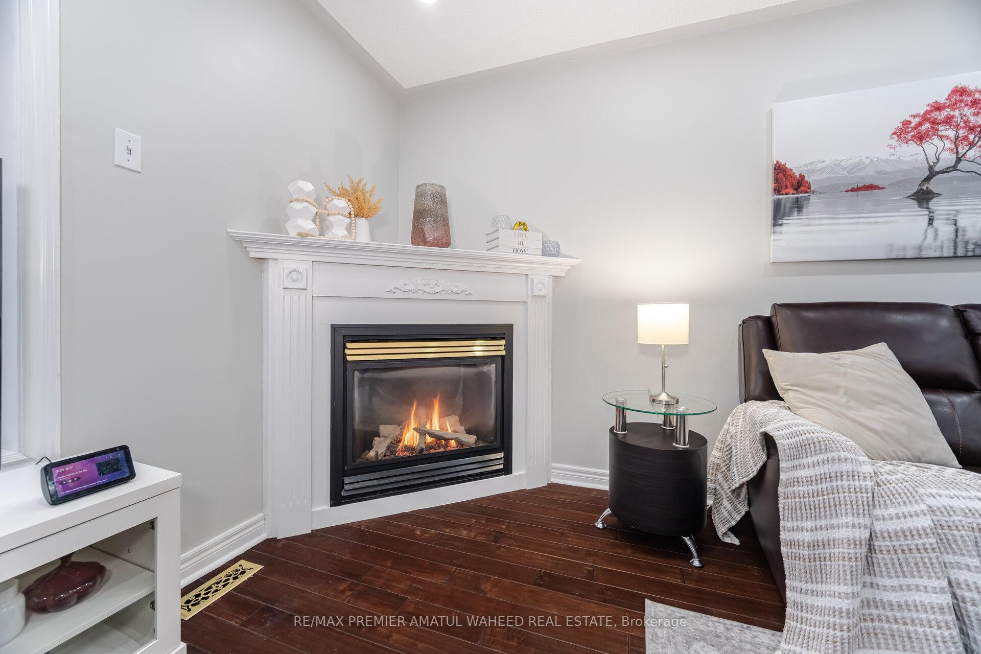 Photo 13 of 43 Windward Crescent, Vaughan, Vellore Village — HOMEH