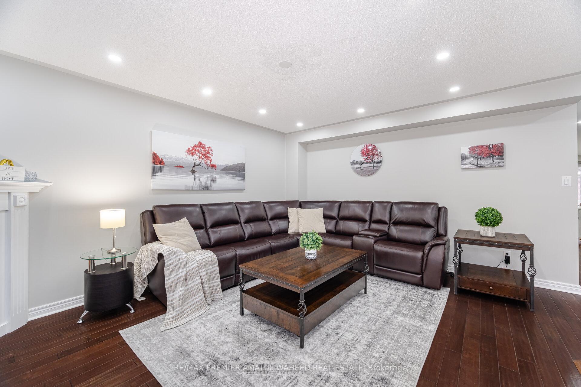 Photo 14 of 43 Windward Crescent, Vaughan, Vellore Village — HOMEH