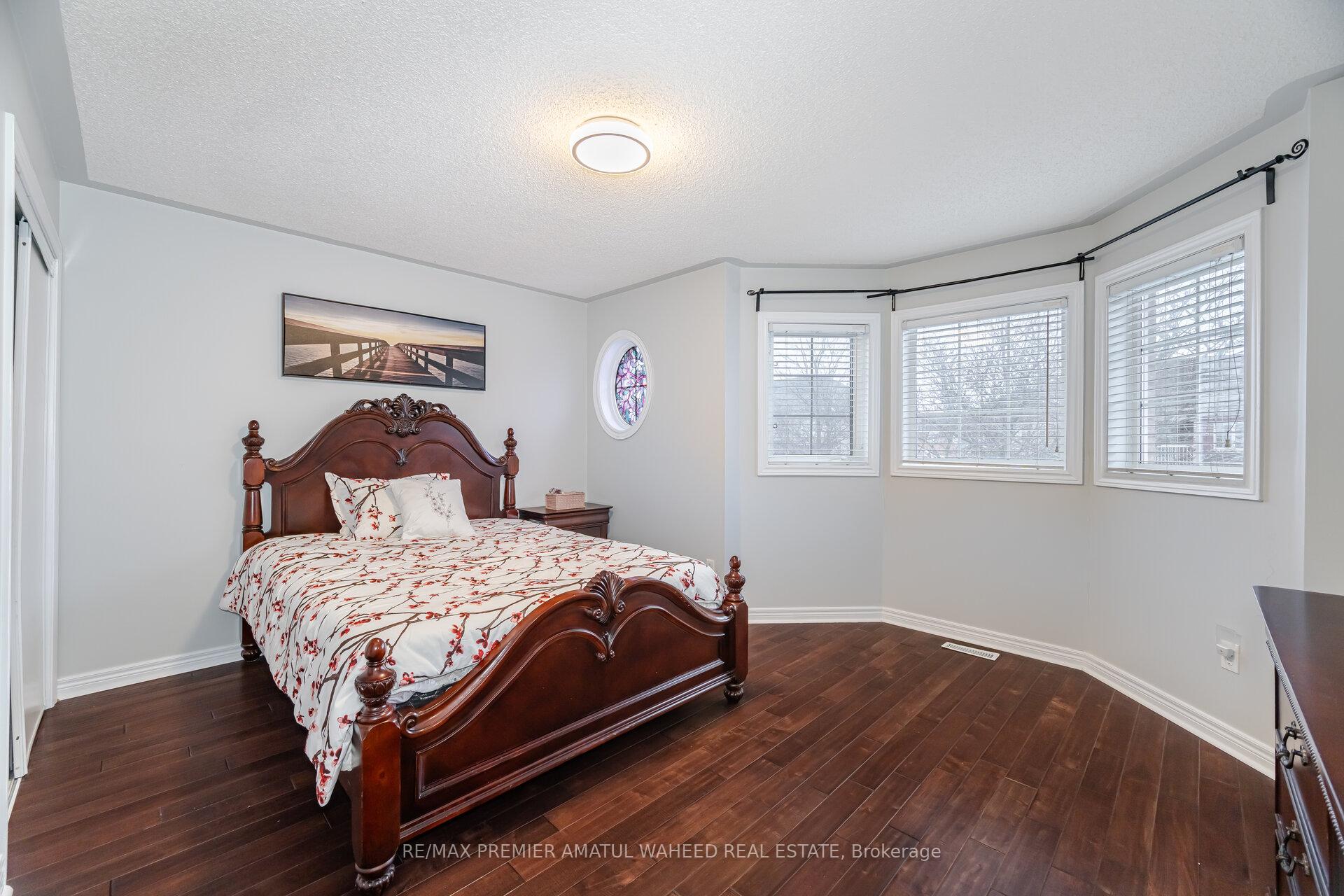Photo 21 of 43 Windward Crescent, Vaughan, Vellore Village — HOMEH