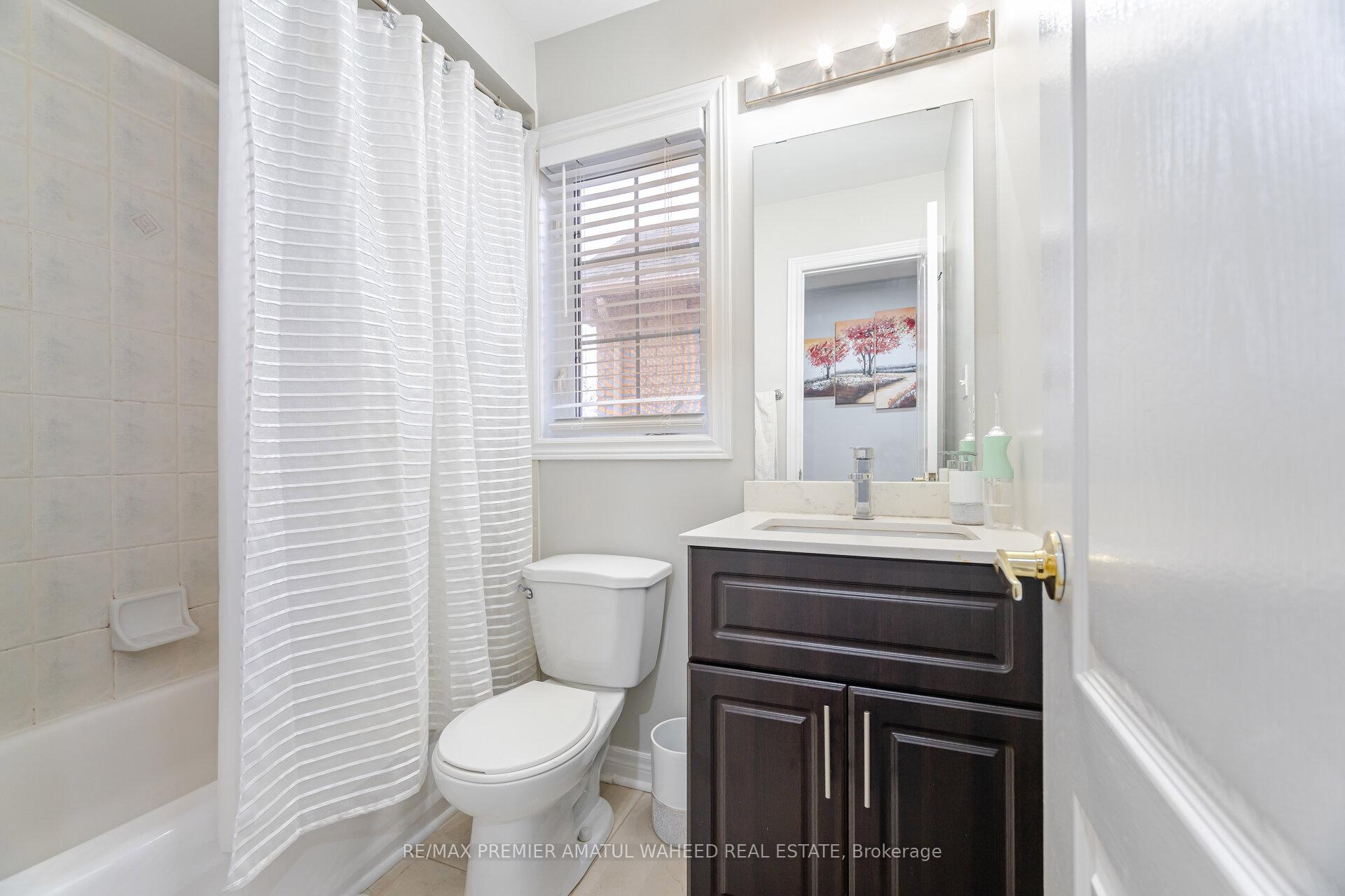 Photo 26 of 43 Windward Crescent, Vaughan, Vellore Village — HOMEH
