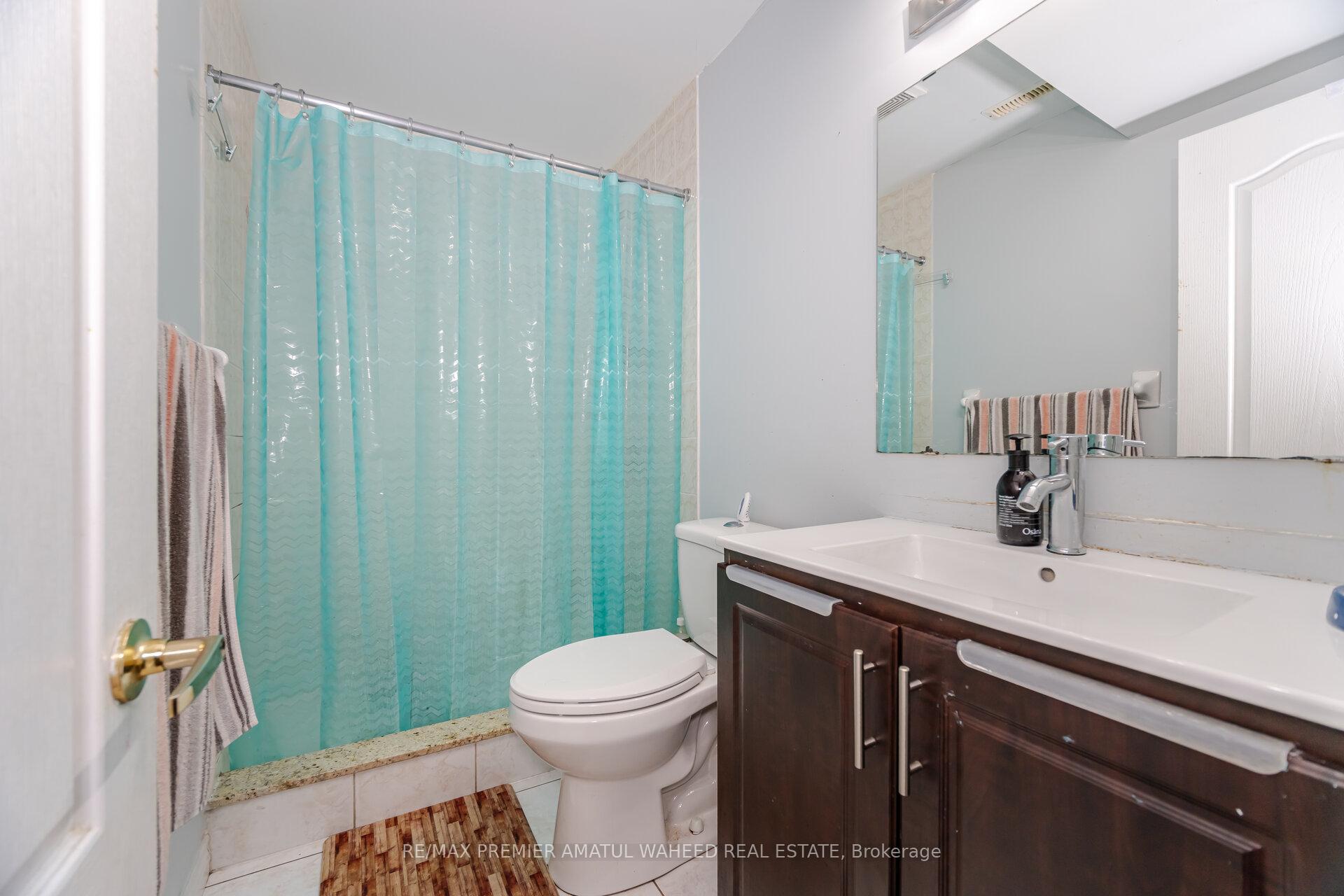 Photo 32 of 43 Windward Crescent, Vaughan, Vellore Village — HOMEH