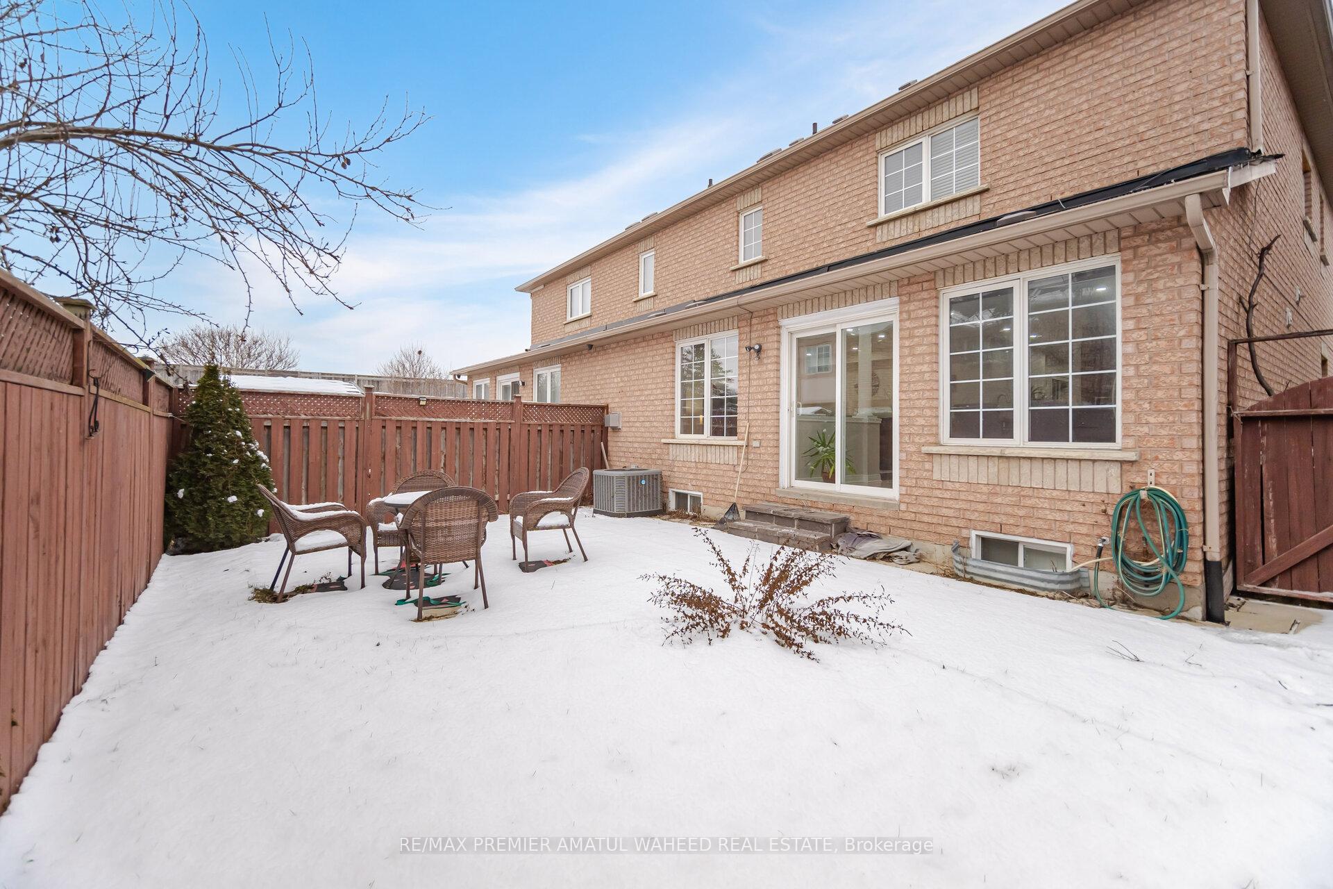 Photo 35 of 43 Windward Crescent, Vaughan, Vellore Village — HOMEH