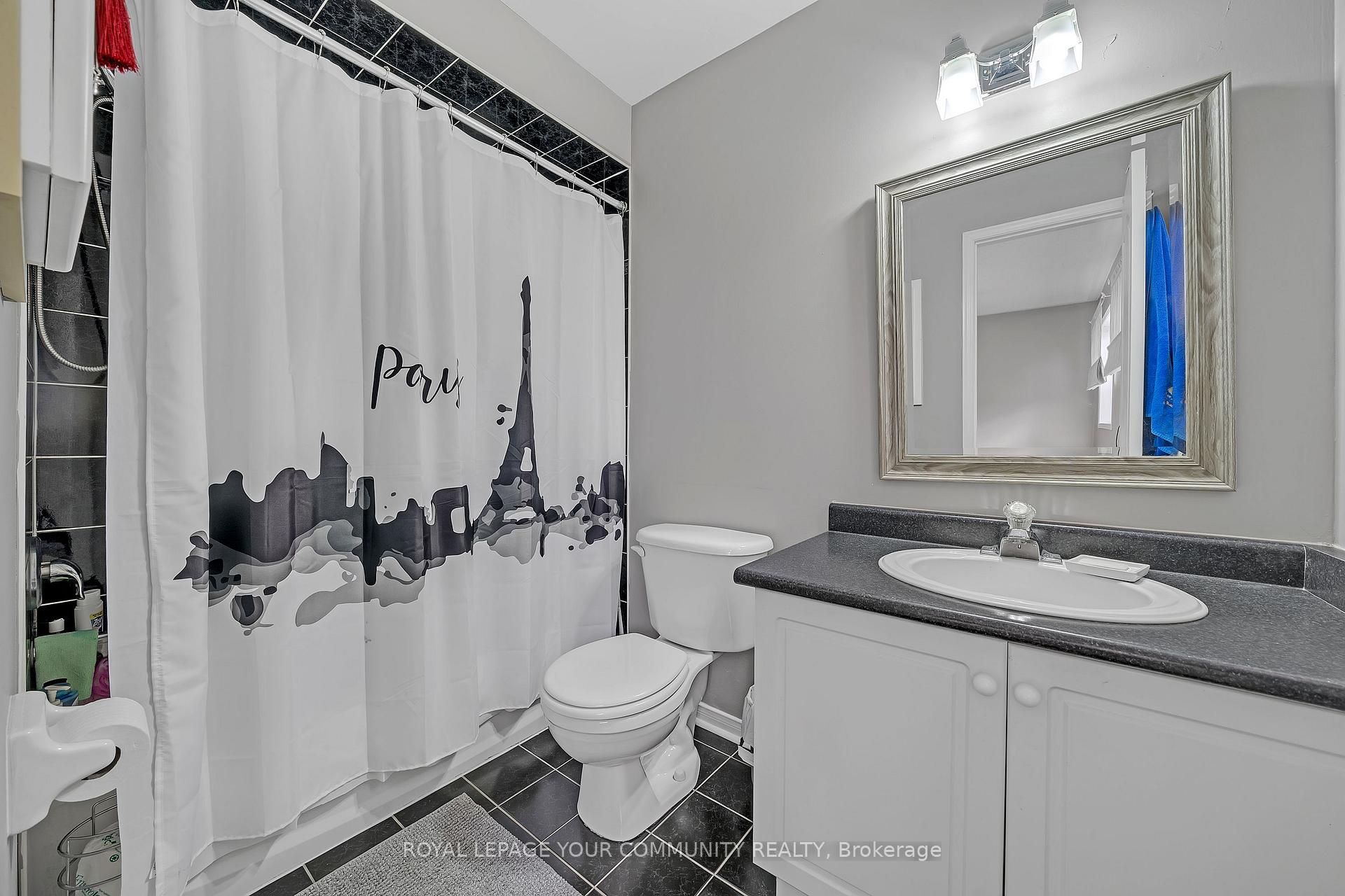 Photo 14 of 28 Haymer Drive, Vaughan, Maple — HOMEH