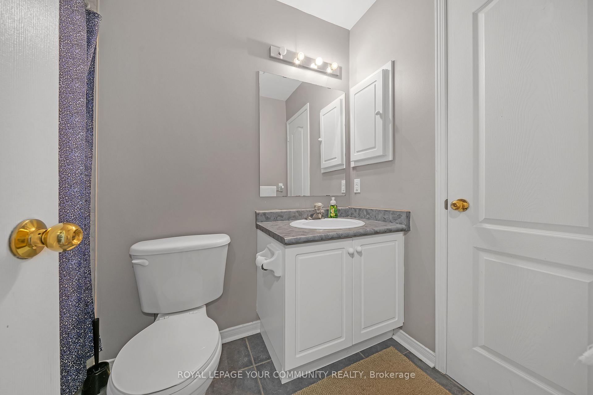 Photo 17 of 28 Haymer Drive, Vaughan, Maple — HOMEH