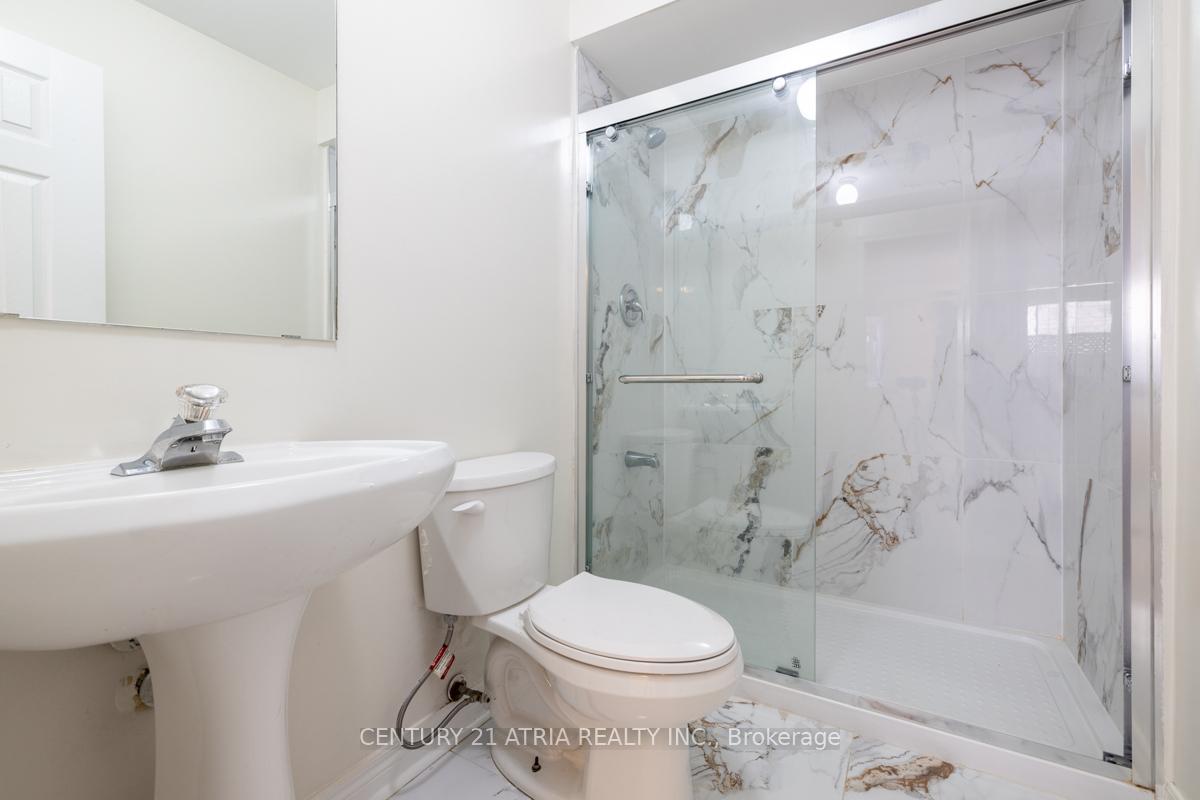 Photo 31 of 17 Macbride Crescent, Vaughan, Maple — HOMEH