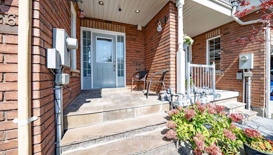 Photo 2 of 26 Marjoram Drive, Ajax, South East — HOMEH