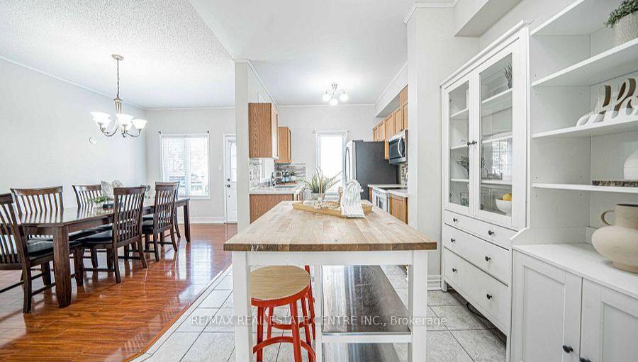 Photo 9 of 26 Marjoram Drive, Ajax, South East — HOMEH