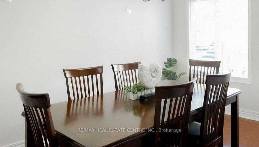 Photo 10 of 26 Marjoram Drive, Ajax, South East — HOMEH
