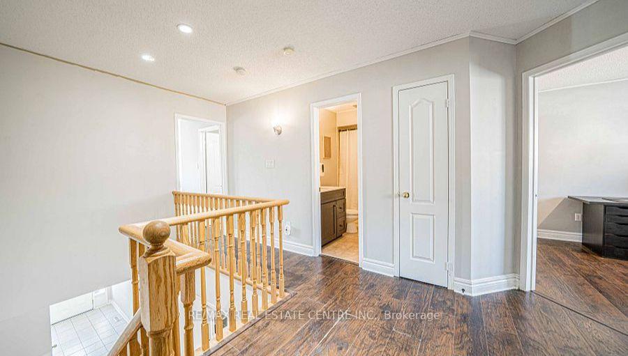 Photo 20 of 26 Marjoram Drive, Ajax, South East — HOMEH