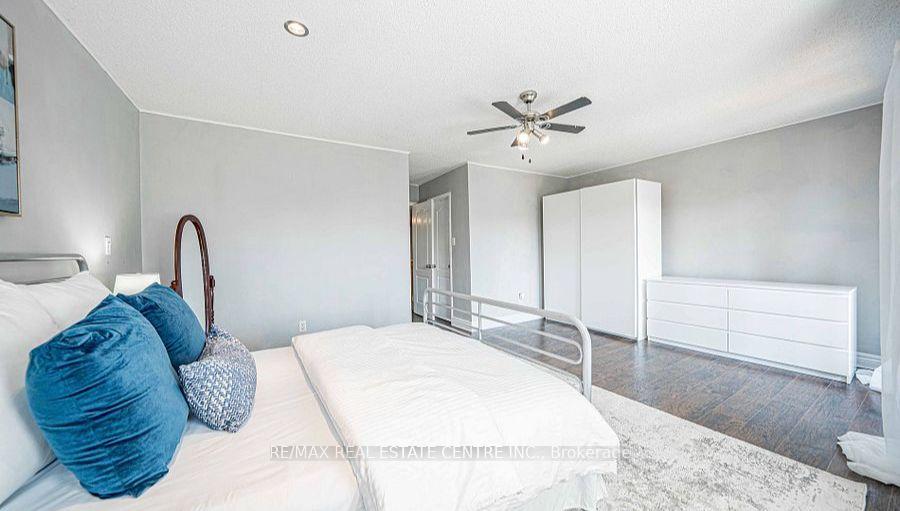 Photo 24 of 26 Marjoram Drive, Ajax, South East — HOMEH