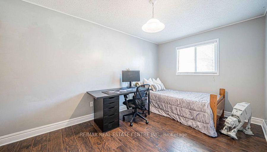 Photo 27 of 26 Marjoram Drive, Ajax, South East — HOMEH