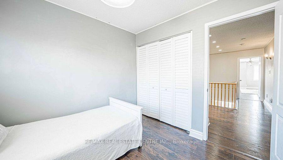 Photo 30 of 26 Marjoram Drive, Ajax, South East — HOMEH