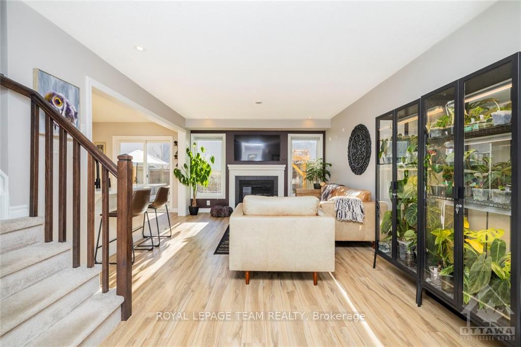 Photo 4 of 792 Mayfly Crescent, Ottawa, Barrhaven - Half Moon Bay — HOMEH