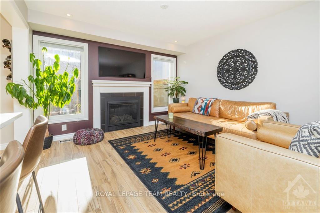 Photo 5 of 792 Mayfly Crescent, Ottawa, Barrhaven - Half Moon Bay — HOMEH