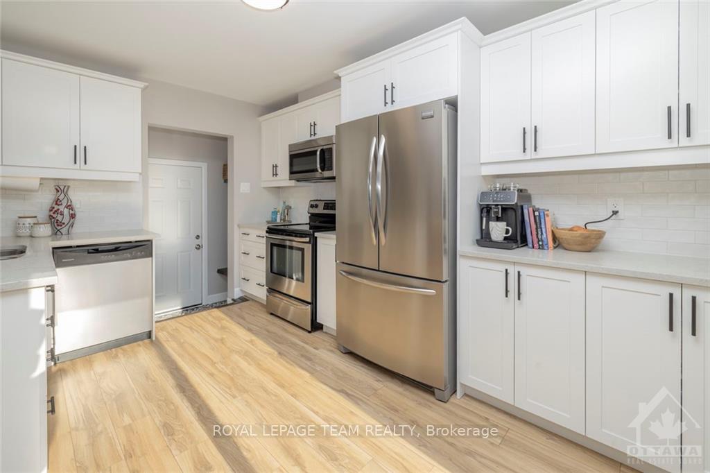 Photo 13 of 792 Mayfly Crescent, Ottawa, Barrhaven - Half Moon Bay — HOMEH