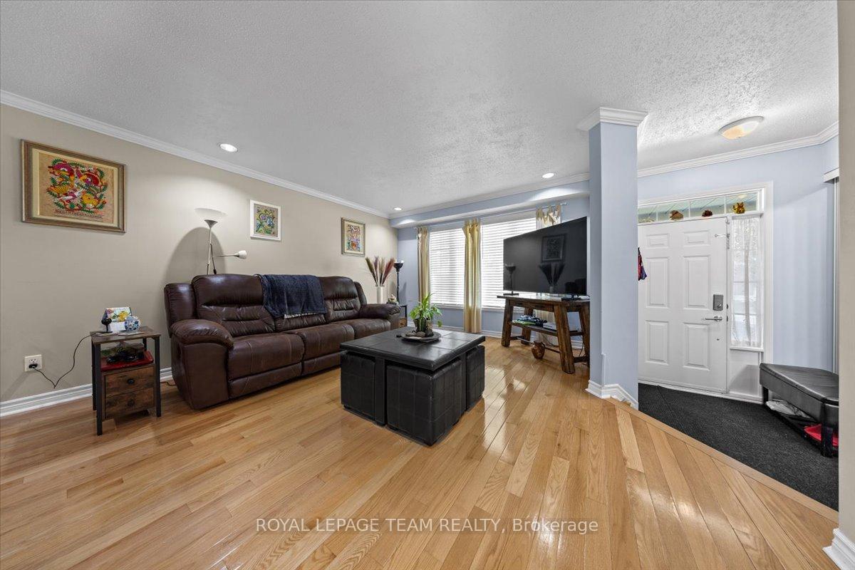 Photo 4 of 29 Appledale Drive, Ottawa, Barrhaven - Longfields — HOMEH