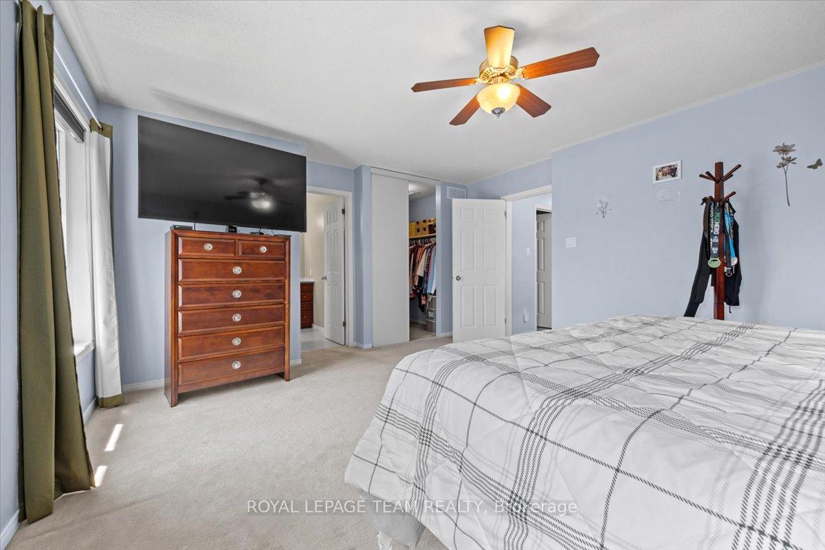 Photo 19 of 29 Appledale Drive, Ottawa, Barrhaven - Longfields — HOMEH