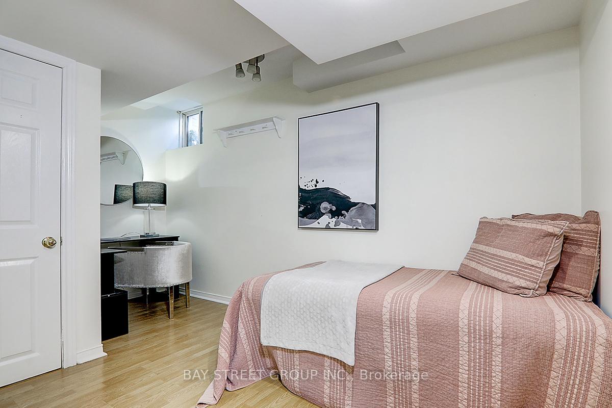 Photo 15 of 409 John Deisman Boulevard, Vaughan, Vellore Village — HOMEH