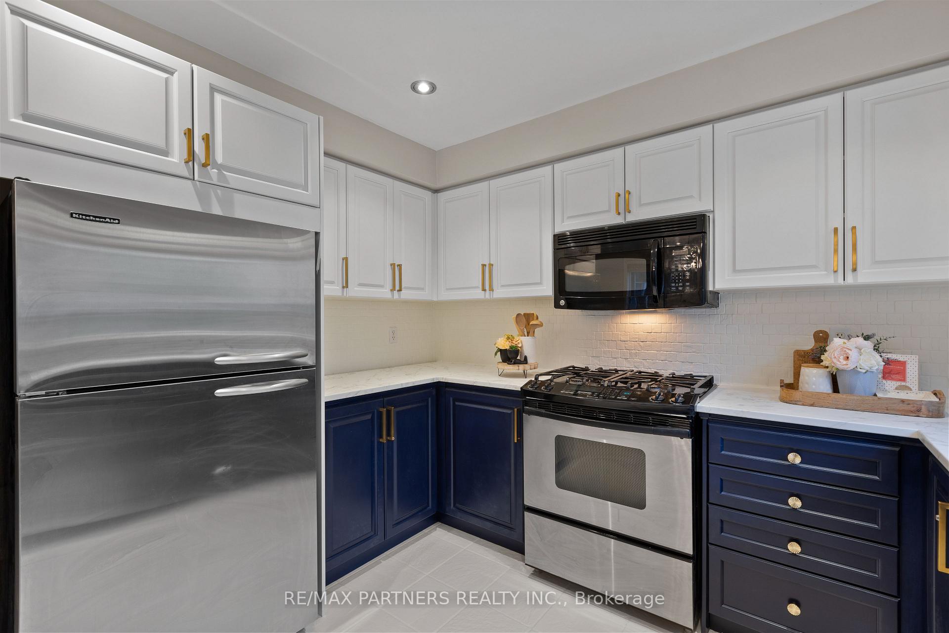 Photo 6 of 46 Dylan Street, Vaughan, Vellore Village — HOMEH