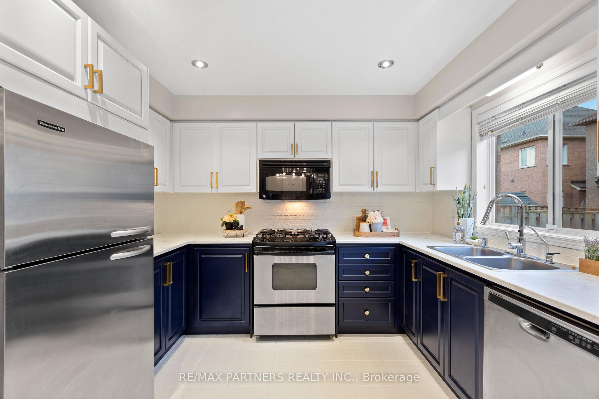 Photo 7 of 46 Dylan Street, Vaughan, Vellore Village — HOMEH