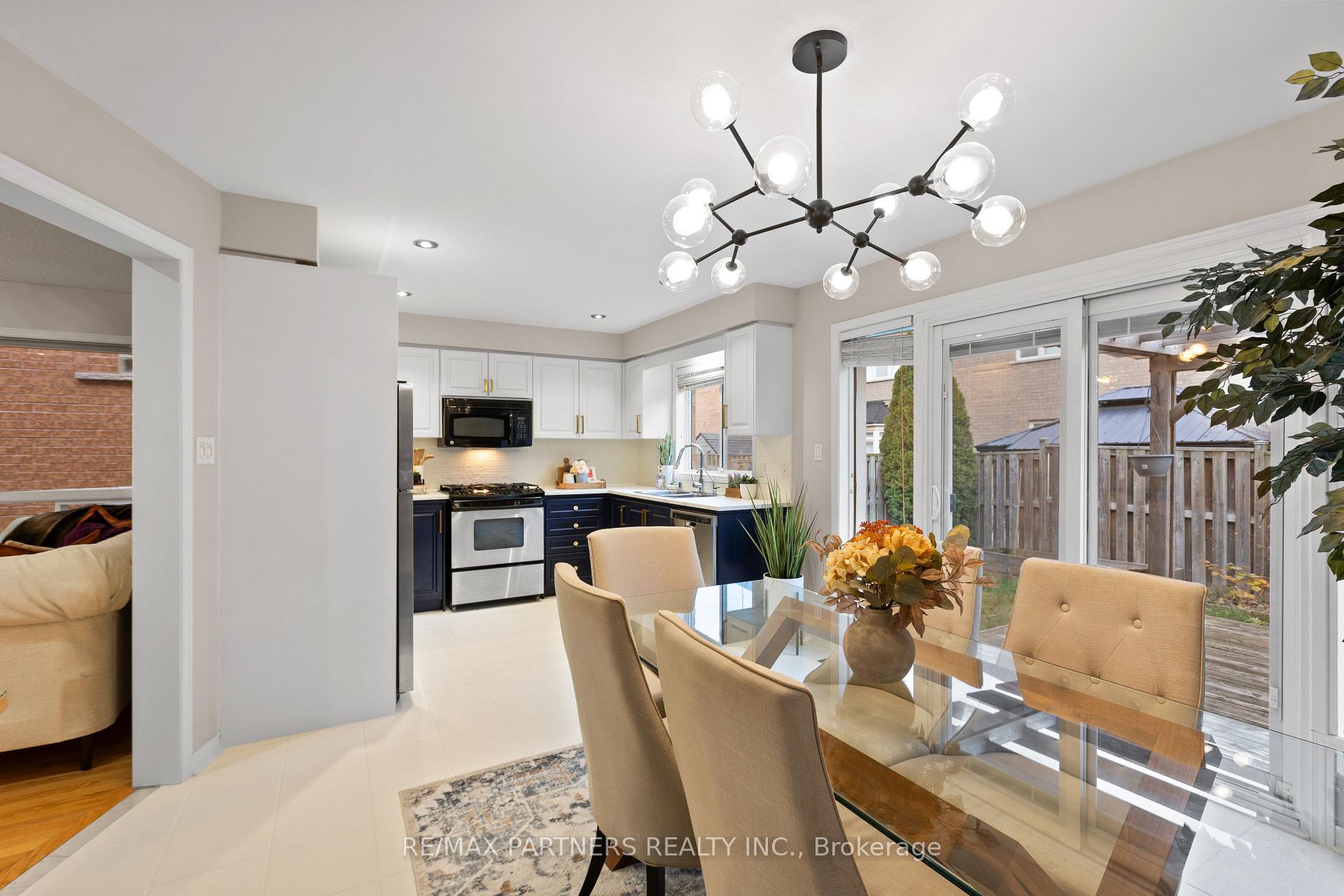 Photo 8 of 46 Dylan Street, Vaughan, Vellore Village — HOMEH