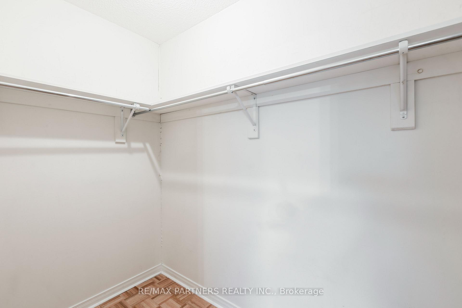 Photo 25 of 46 Dylan Street, Vaughan, Vellore Village — HOMEH
