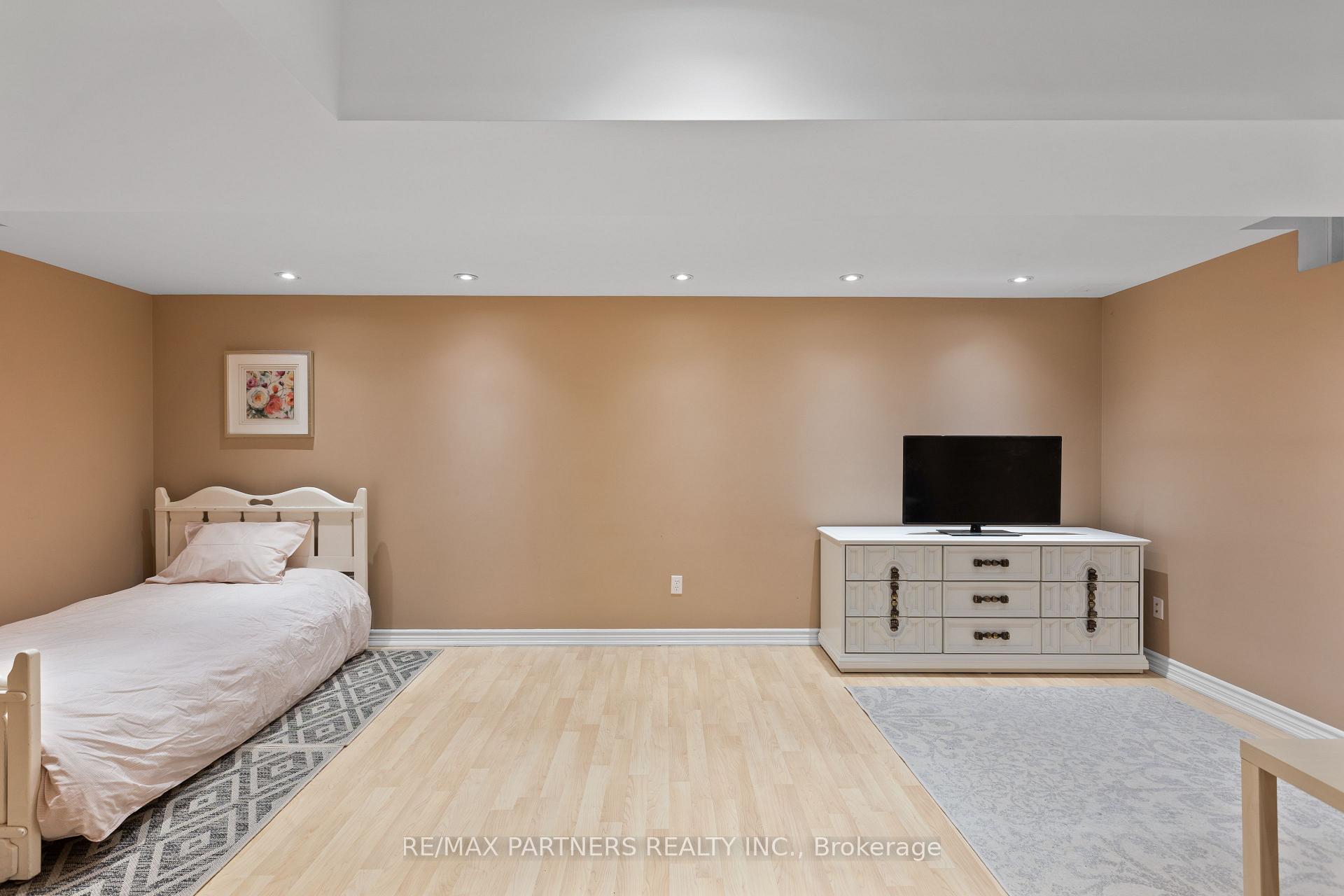 Photo 28 of 46 Dylan Street, Vaughan, Vellore Village — HOMEH
