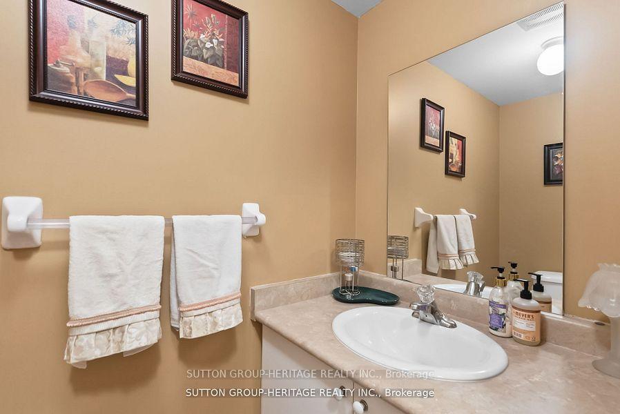 Photo 13 of 3 Angier Crescent, Ajax, South East — HOMEH