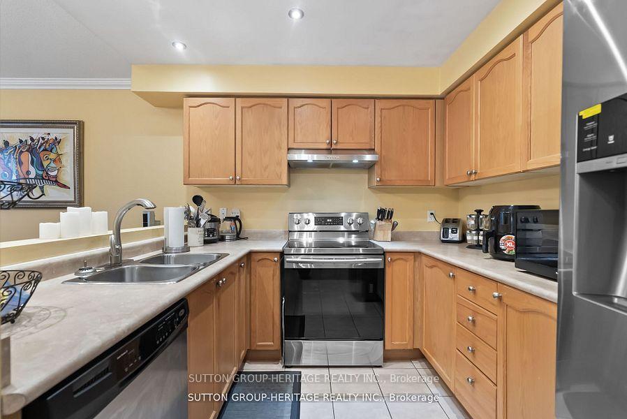 Photo 20 of 3 Angier Crescent, Ajax, South East — HOMEH