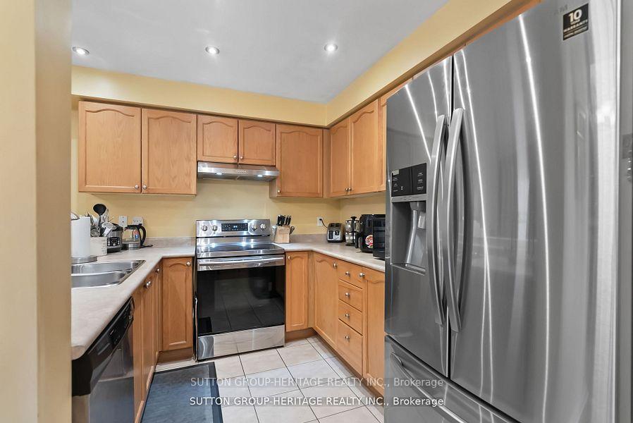 Photo 21 of 3 Angier Crescent, Ajax, South East — HOMEH