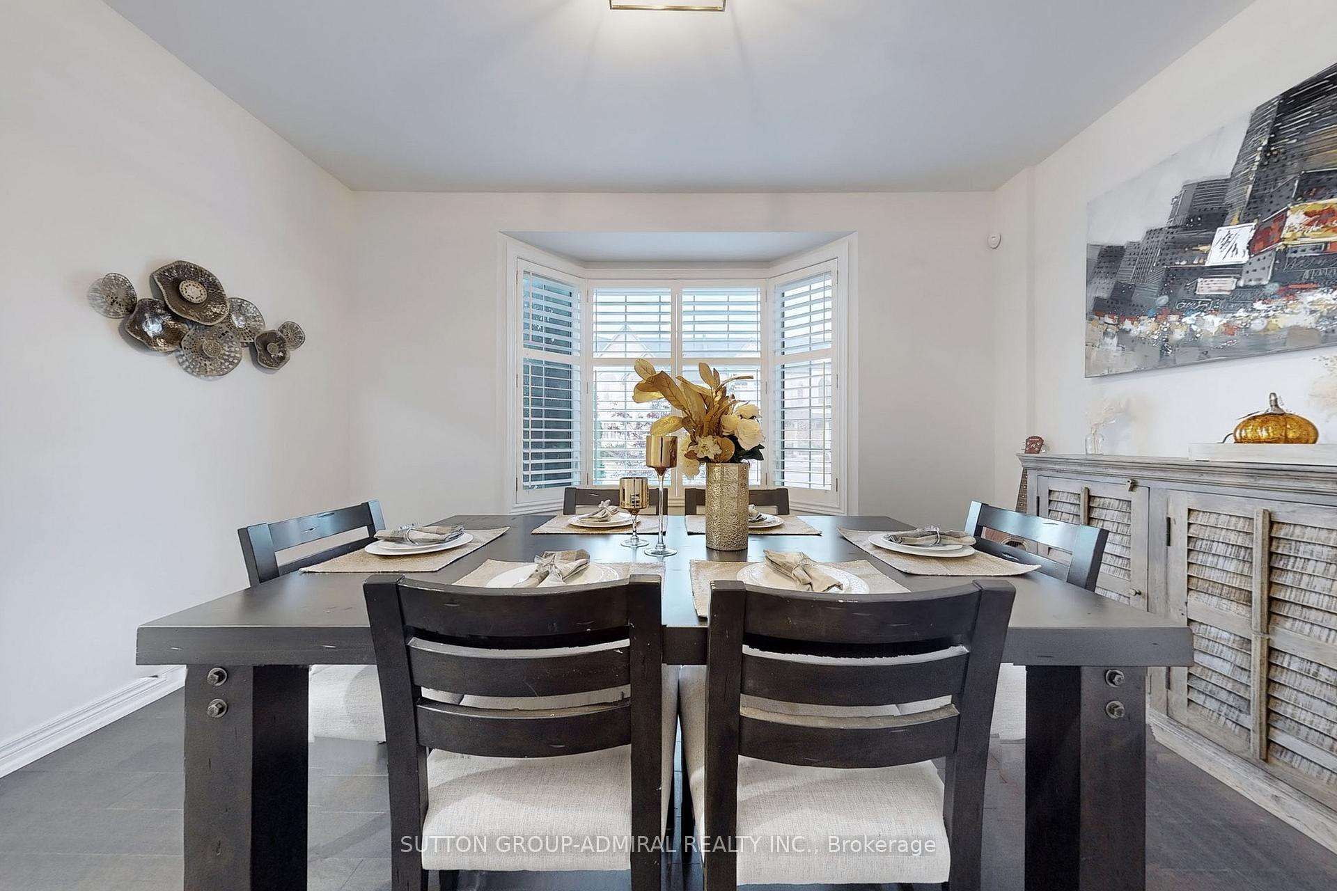 Photo 6 of 286 Barons Street, Vaughan, Kleinburg — HOMEH