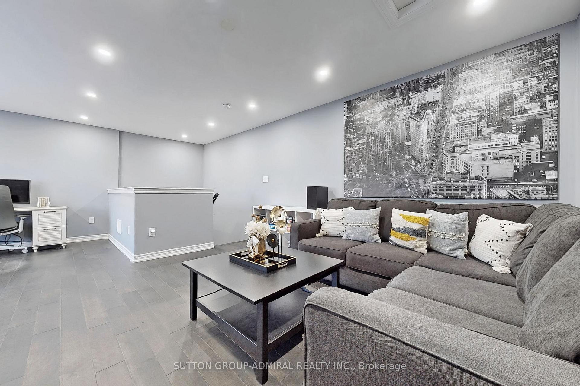 Photo 21 of 286 Barons Street, Vaughan, Kleinburg — HOMEH