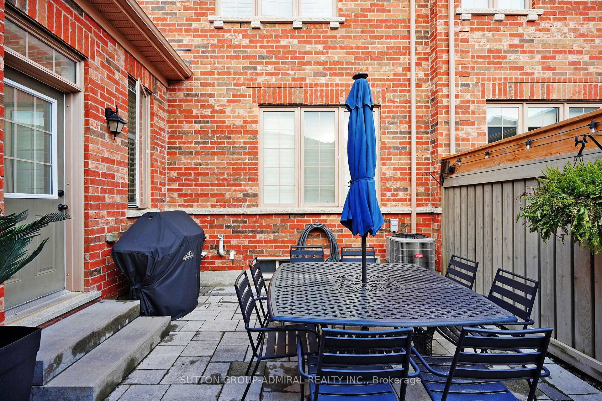 Photo 27 of 286 Barons Street, Vaughan, Kleinburg — HOMEH