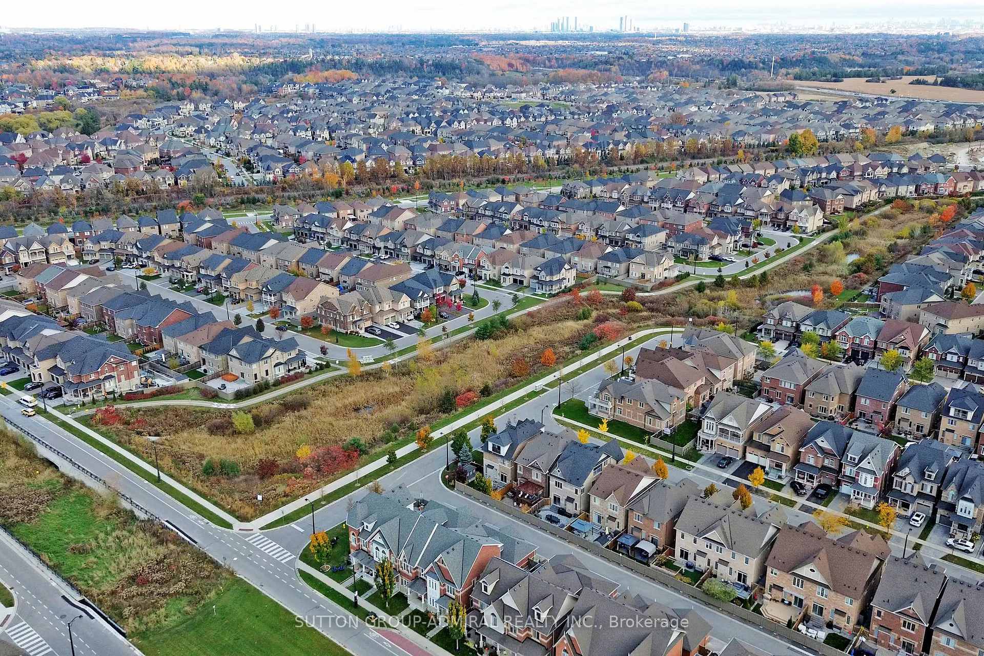 Photo 39 of 286 Barons Street, Vaughan, Kleinburg — HOMEH