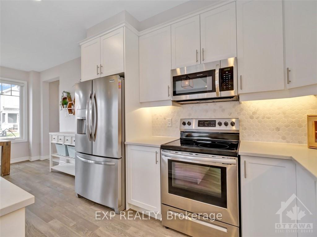 Photo 10 of 100 Umbra Place, Ottawa, Barrhaven - Half Moon Bay — HOMEH