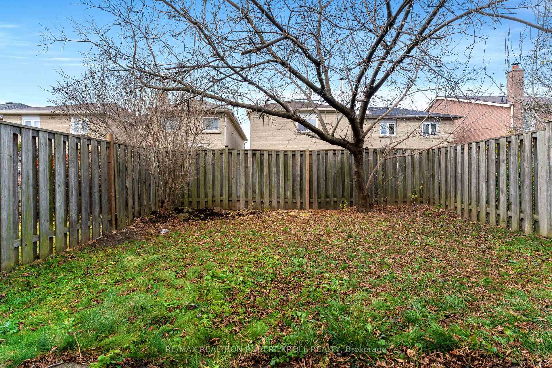 Photo 30 of 31 York Hill Boulevard, Vaughan, Crestwood-Springfarm-Yorkhill — HOMEH